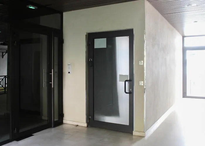 Spacious Appt Close To Place Monge Apartamento *