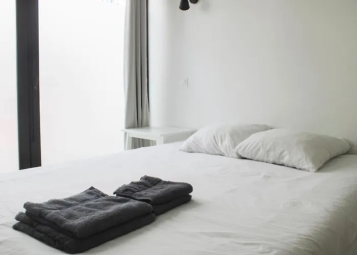 Spacious Appt Close To Place Monge * París