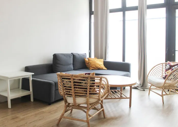 Spacious Appt Close To Place Monge París
