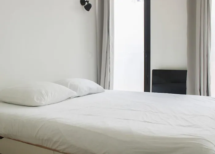 Spacious Appt Close To Place Monge * París