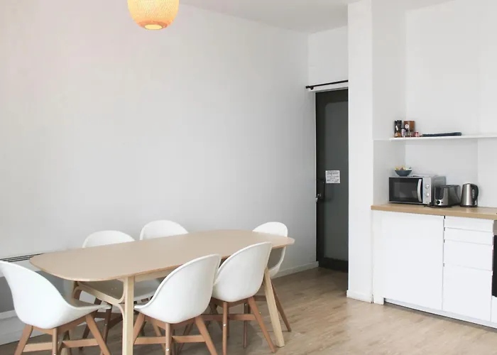 Spacious Appt Close To Place Monge París
